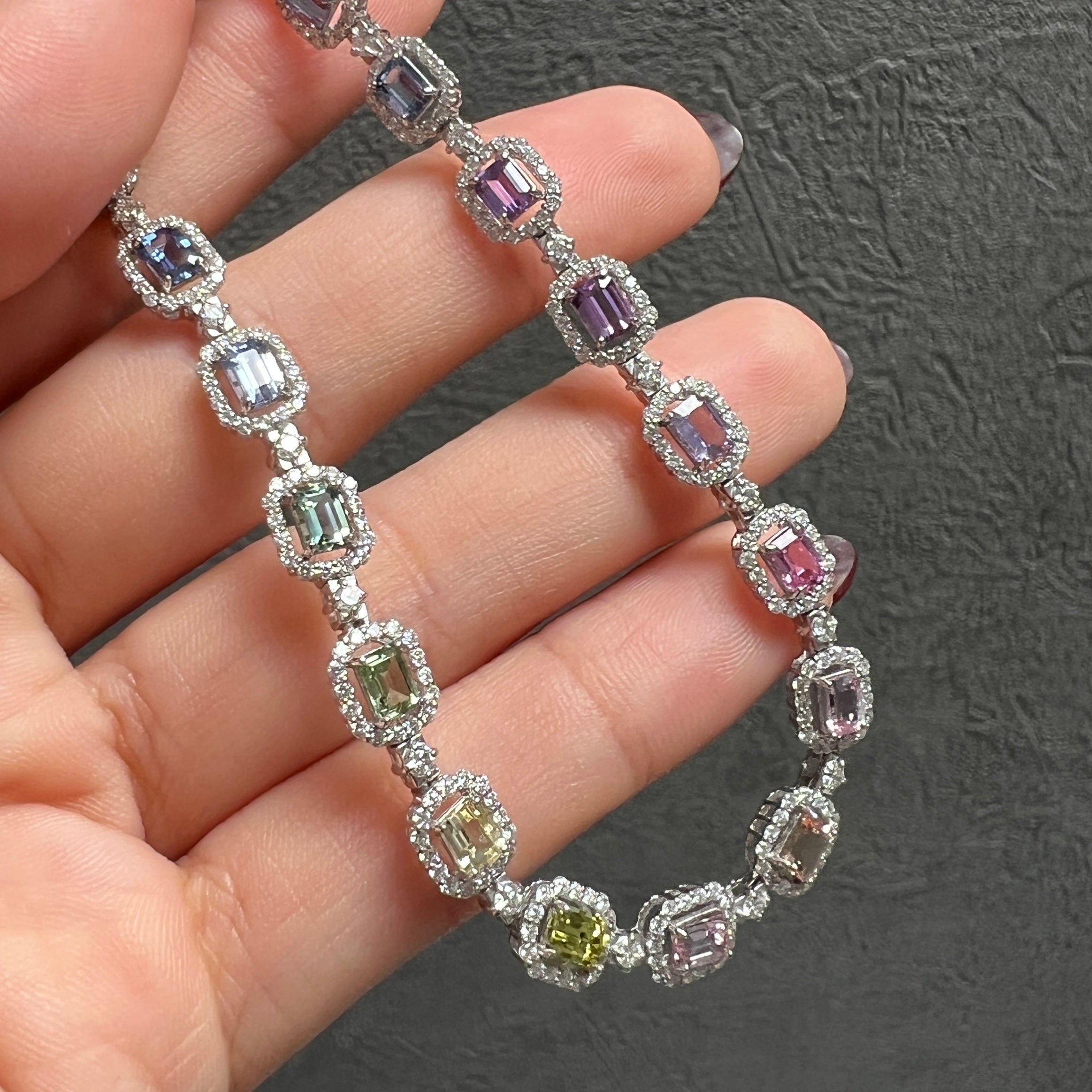 130：【GIA】ノーヒートマルチカラーサファイヤ ネックレス