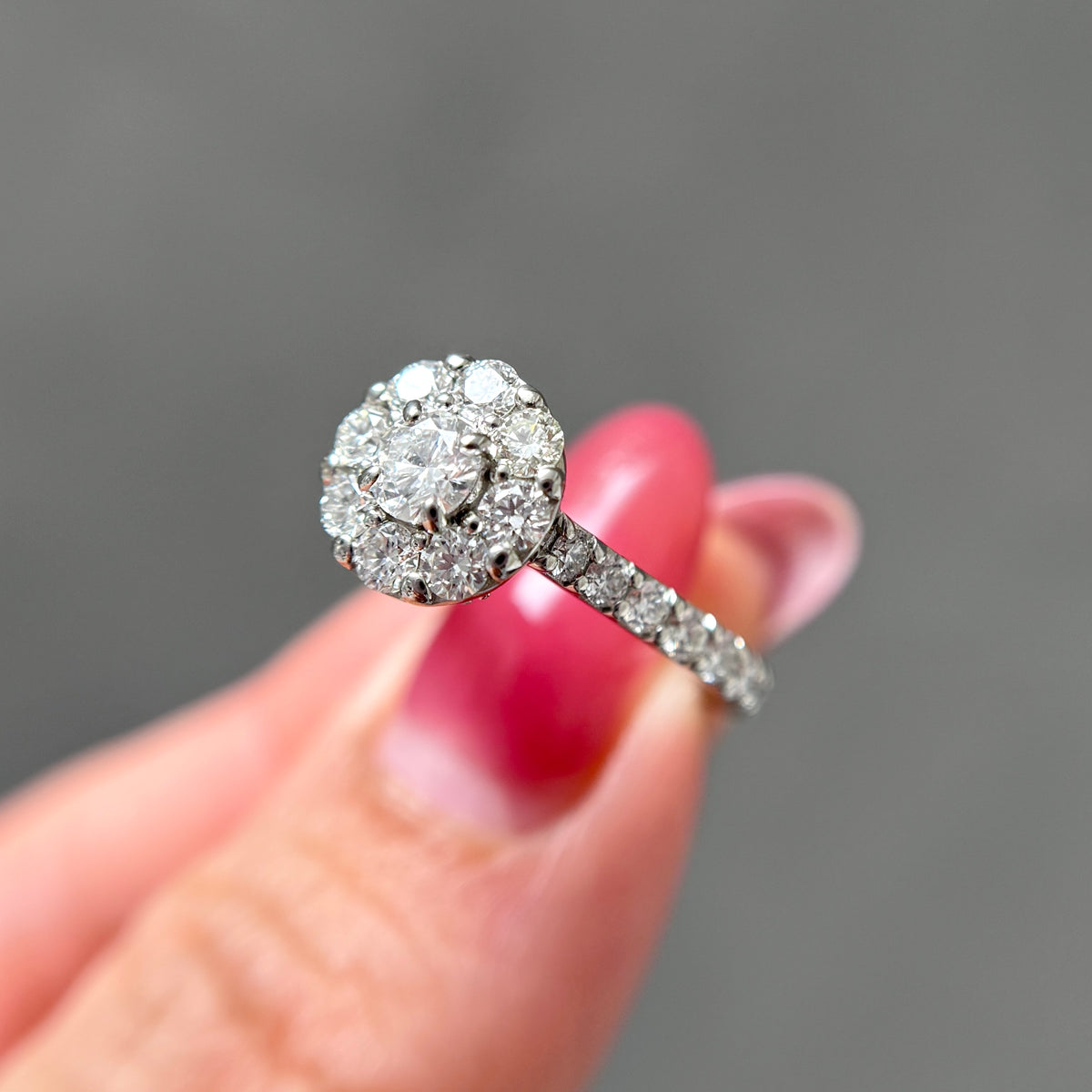 【GIA】0.3ct取り巻きダイヤリング