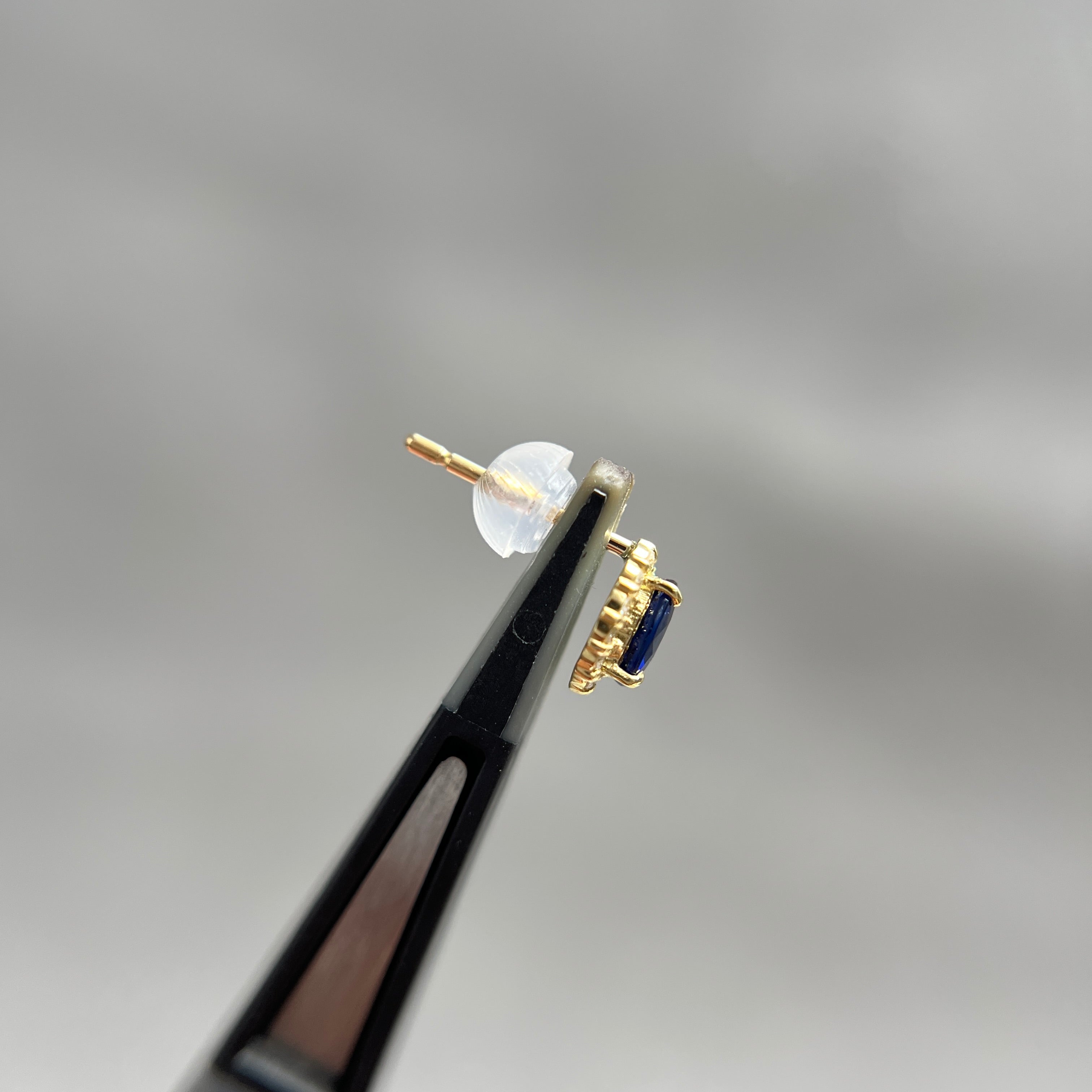 〈一点物〉72：サファイアピアス（最短お届け対象）