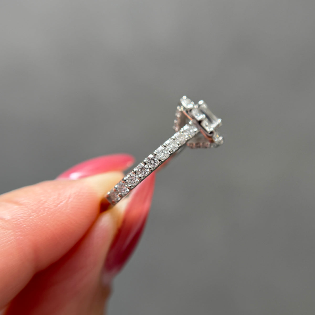 【GIA】0.3ct取り巻きダイヤリング