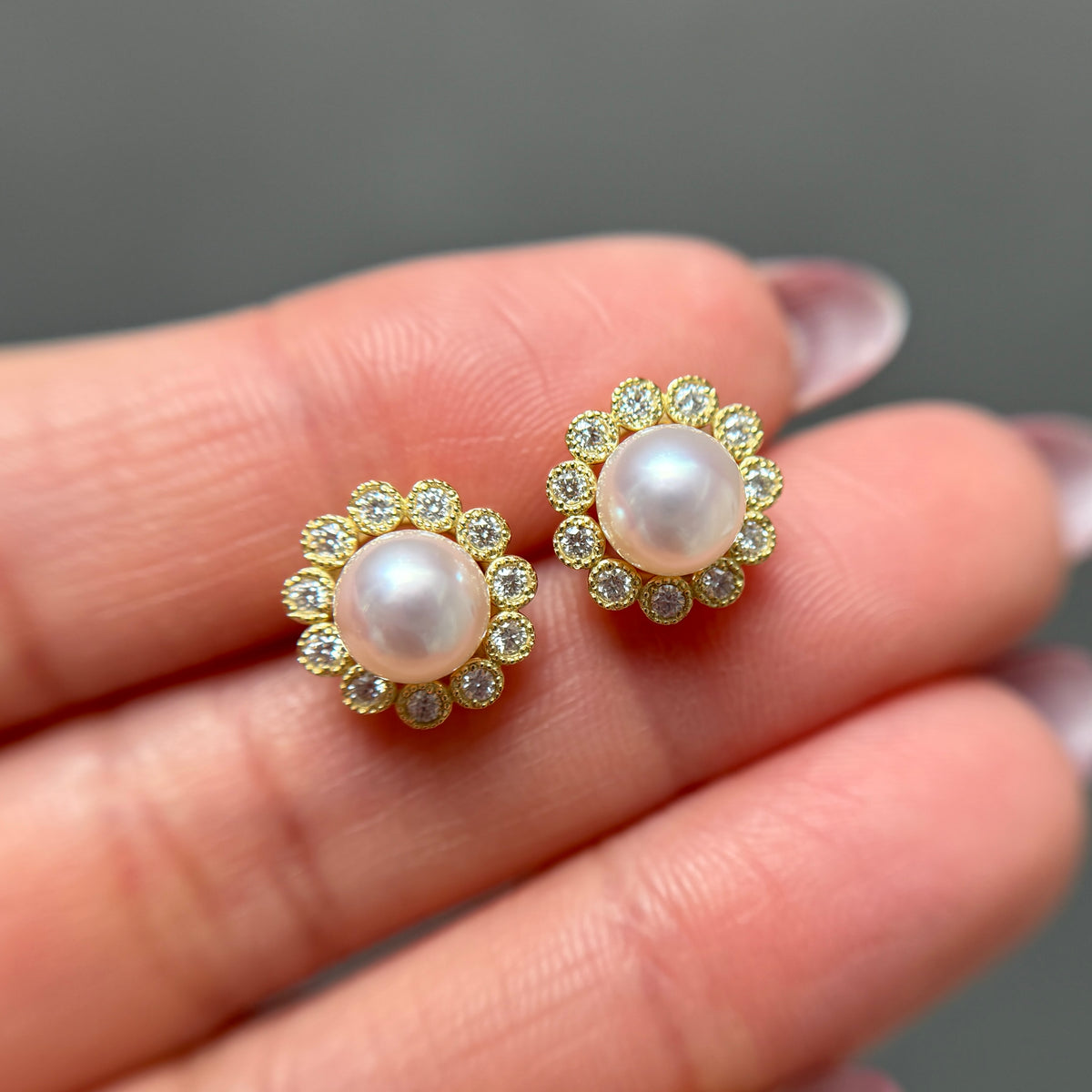 【アコヤ6ｰ6.5mm】サンサンピアス