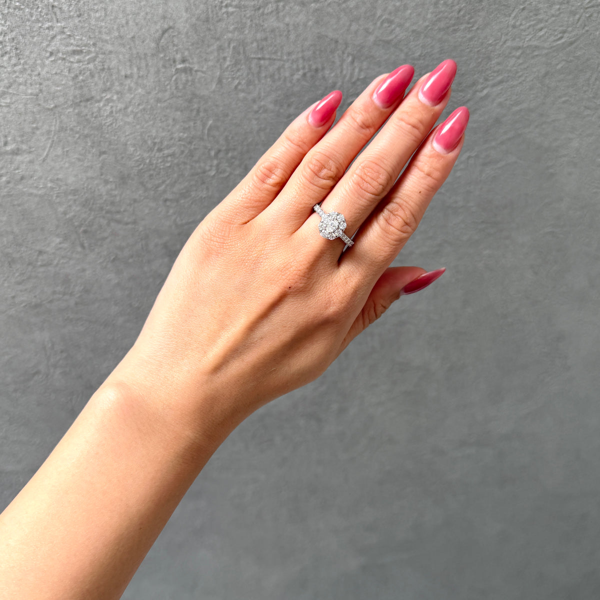 【GIA】0.3ct取り巻きダイヤリング