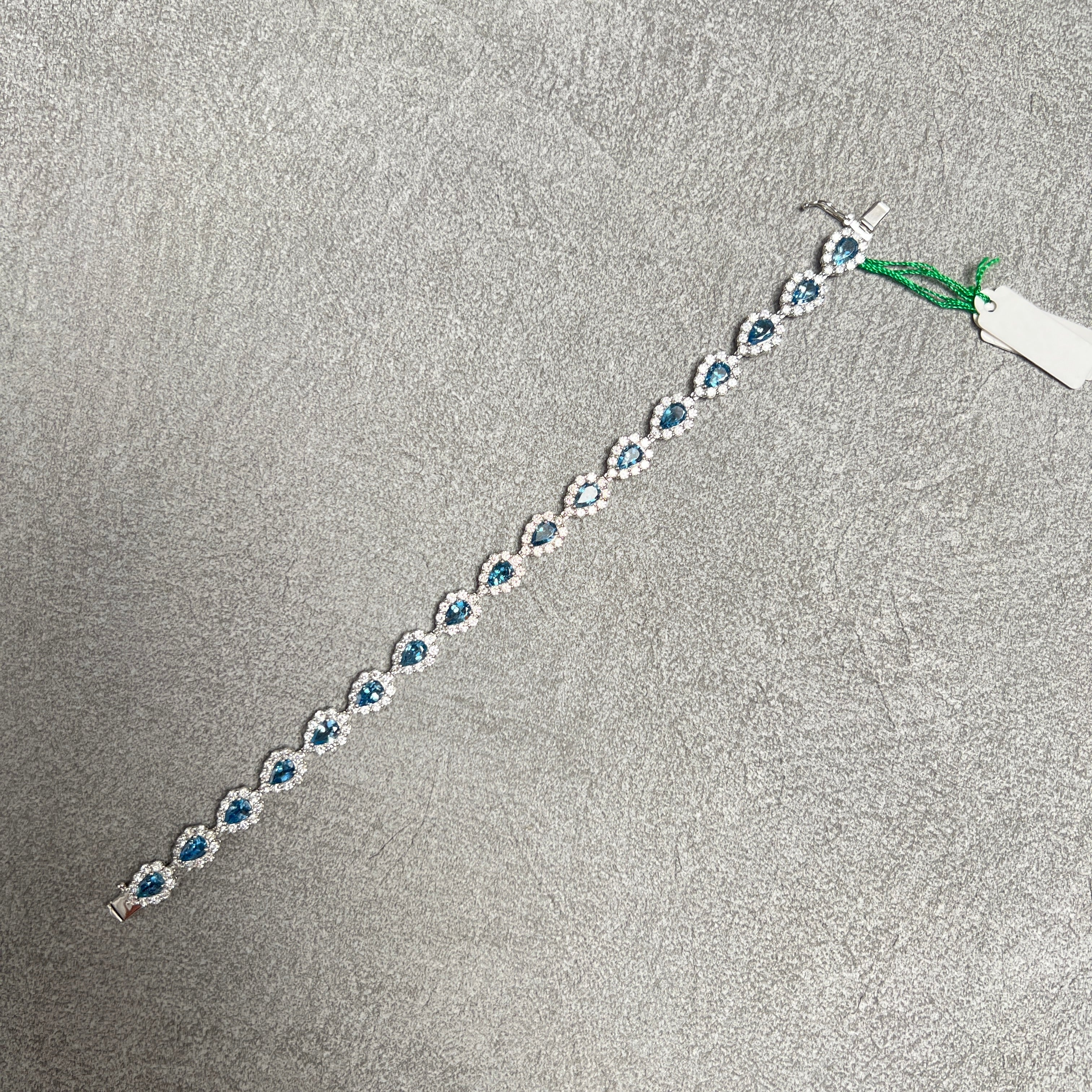 〈一点物〉174：アクワマリンブレスレット