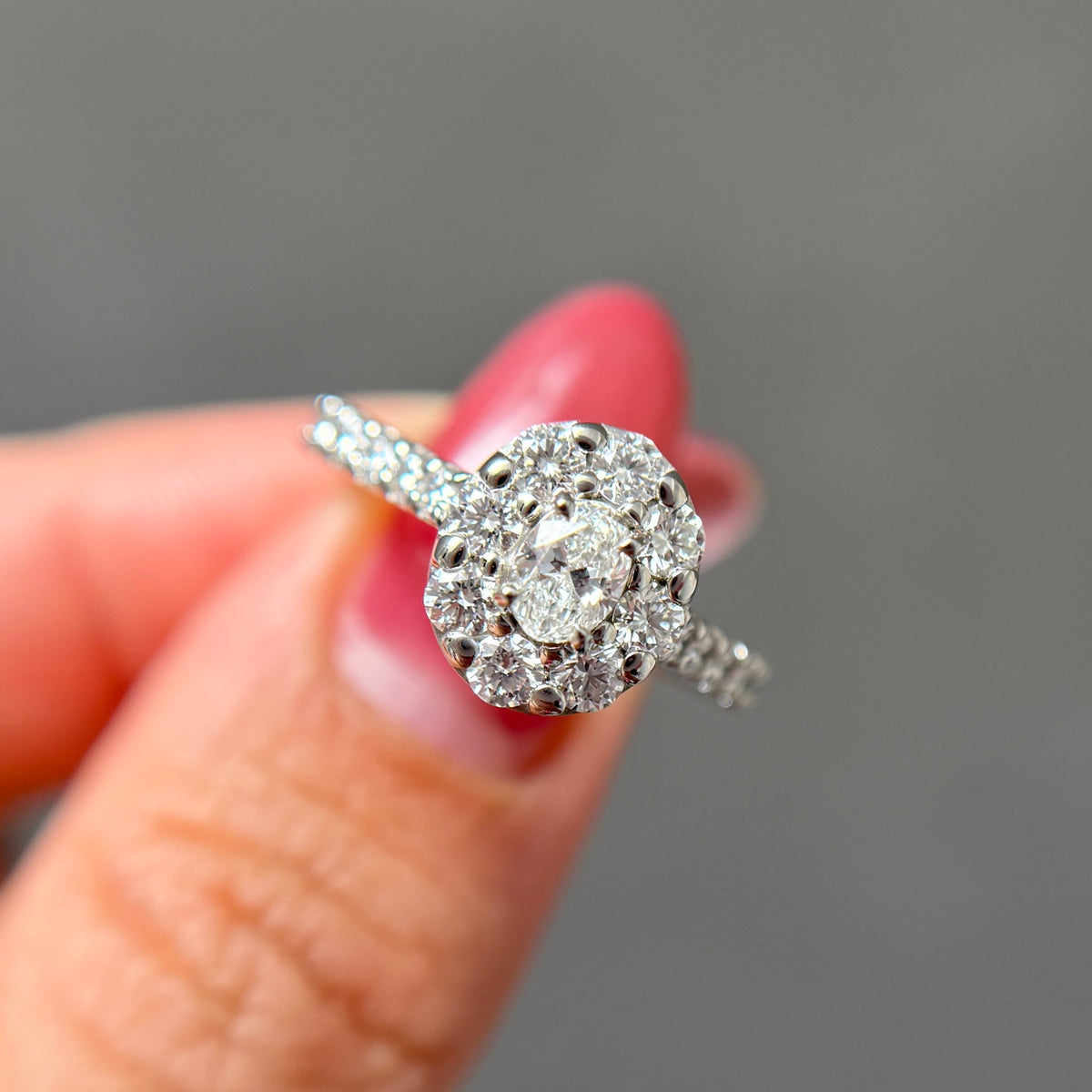 【GIA】0.3ct取り巻きダイヤリング