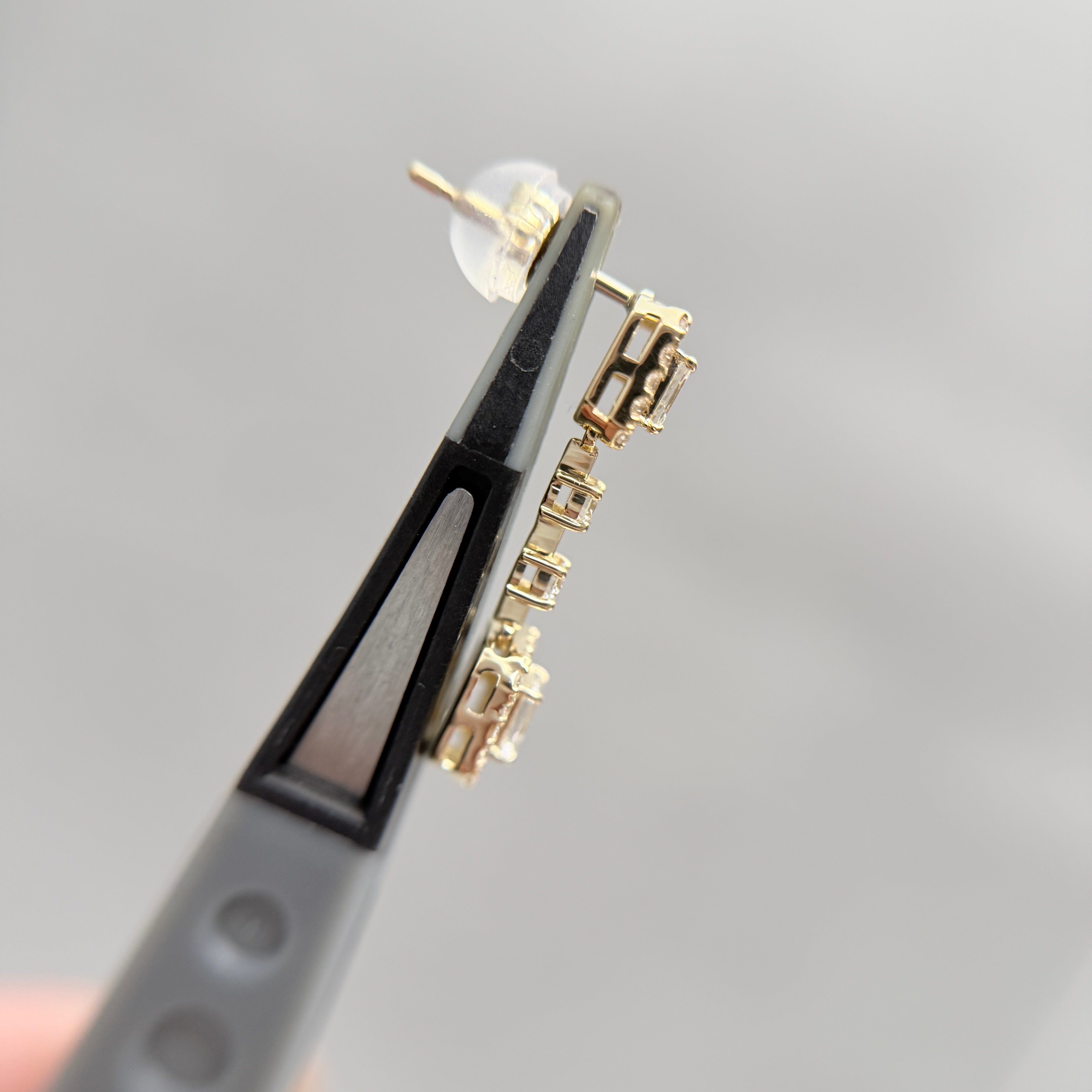 111：ダイヤモンドピアス