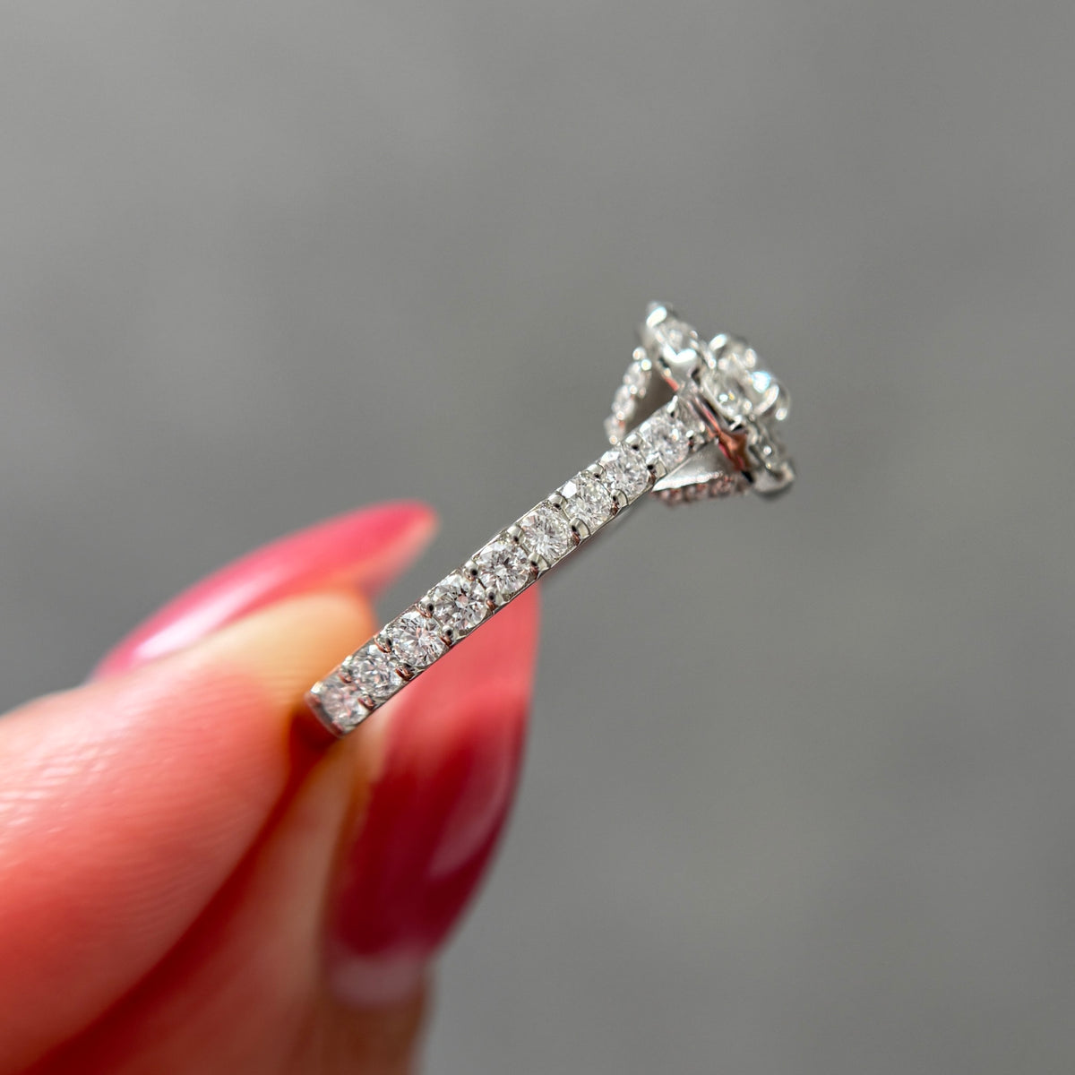 【GIA】0.3ct取り巻きダイヤリング