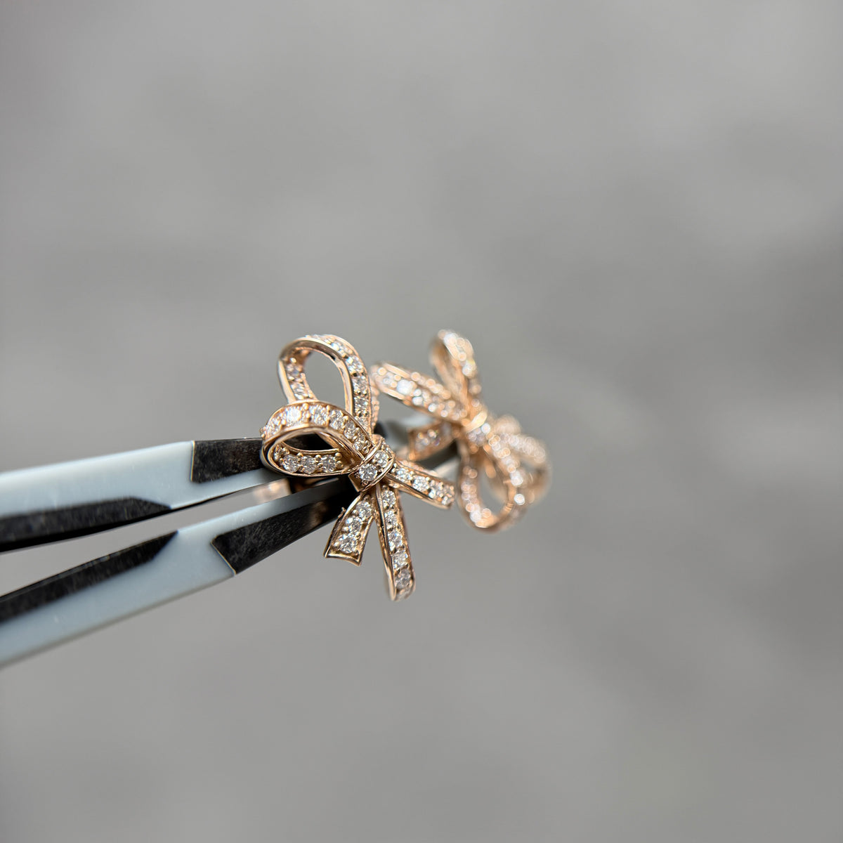 リボンピアス