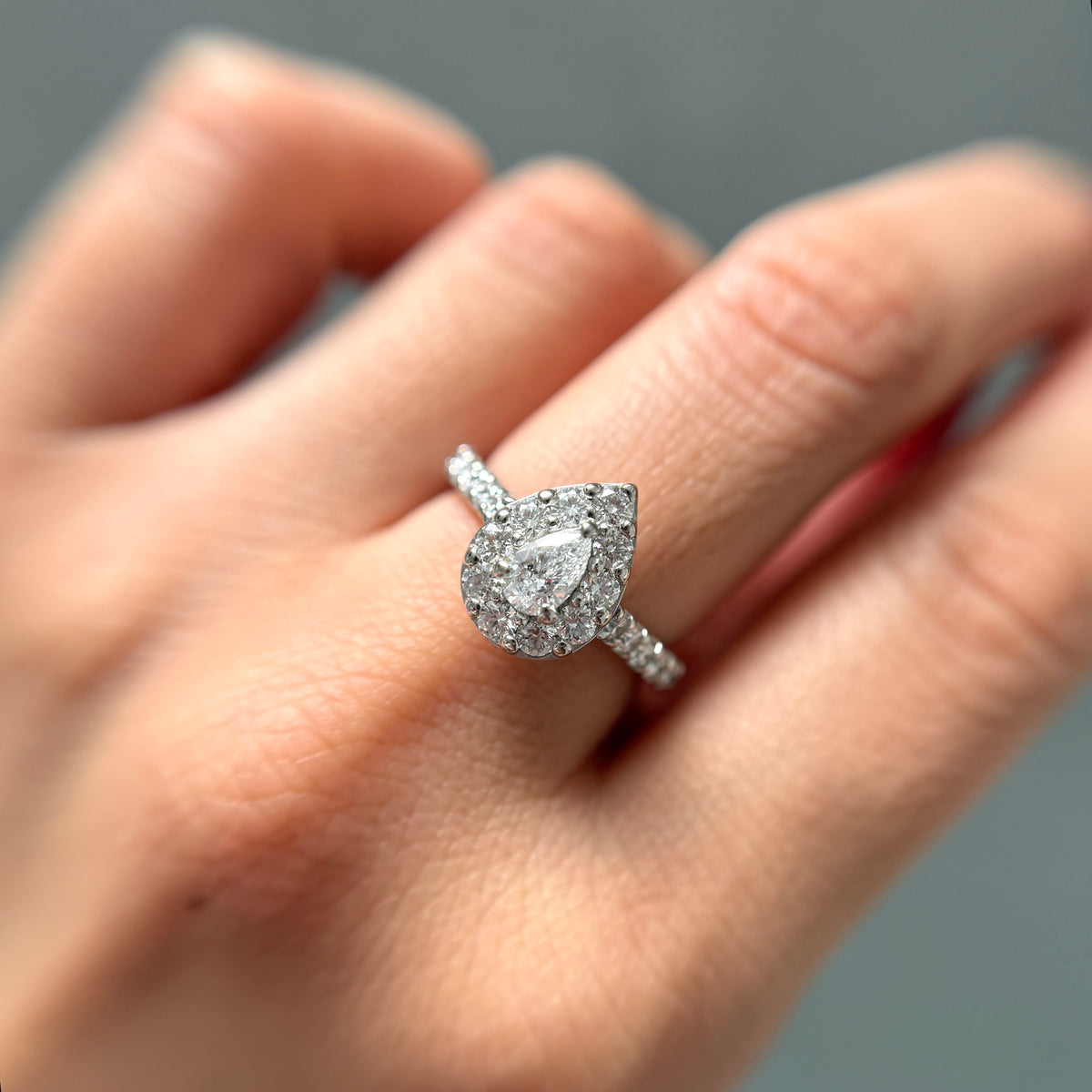 【GIA】0.3ct取り巻きダイヤリング