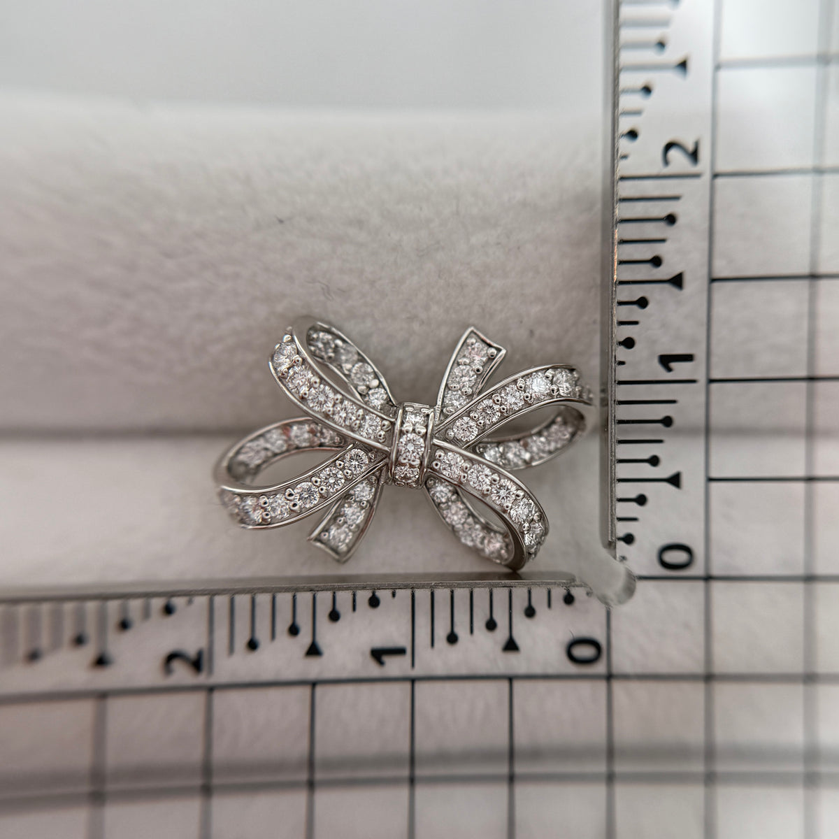 リボンピアス