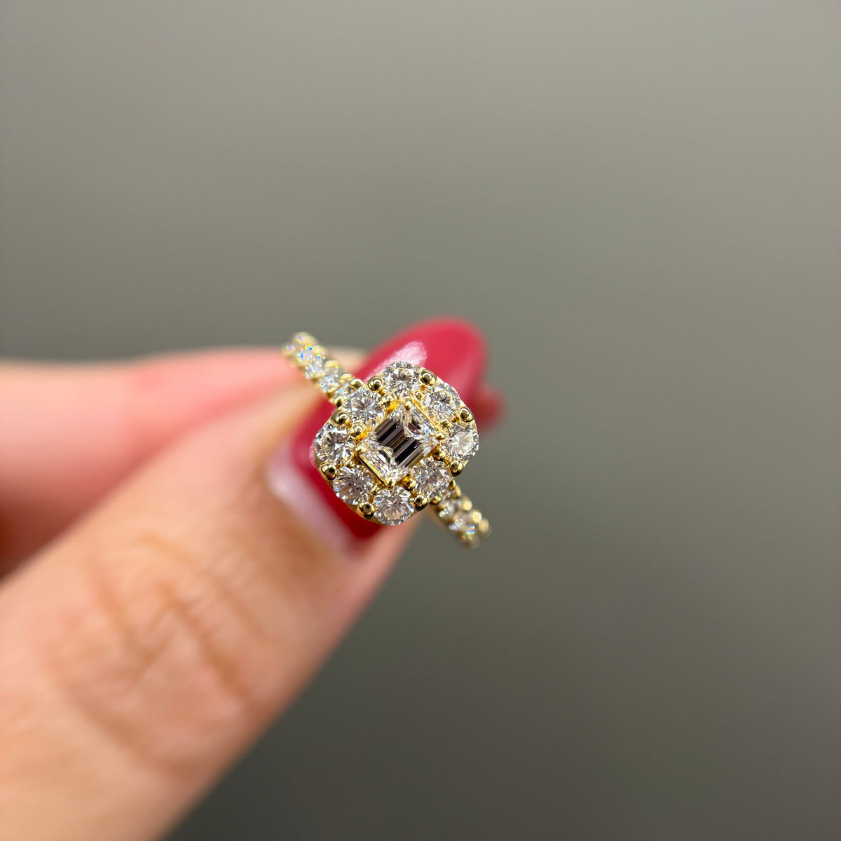 【GIA】0.3ct取り巻きダイヤリング