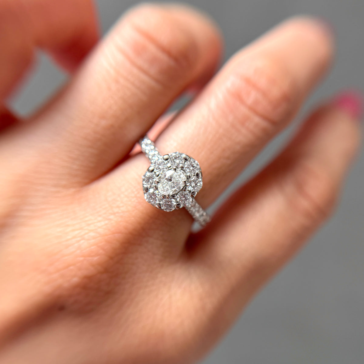 【GIA】0.3ct取り巻きダイヤリング