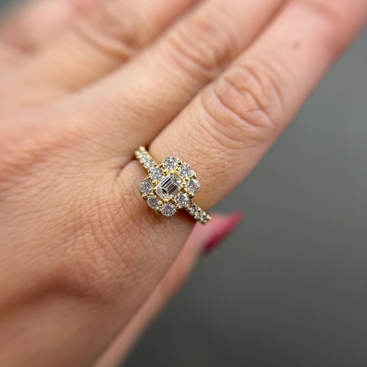 【GIA】0.3ct取り巻きダイヤリング