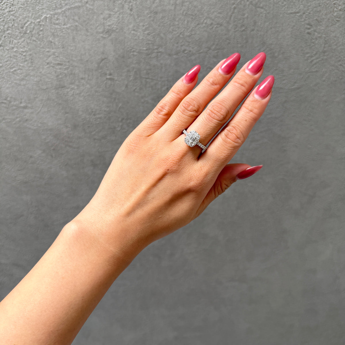 【GIA】0.3ct取り巻きダイヤリング
