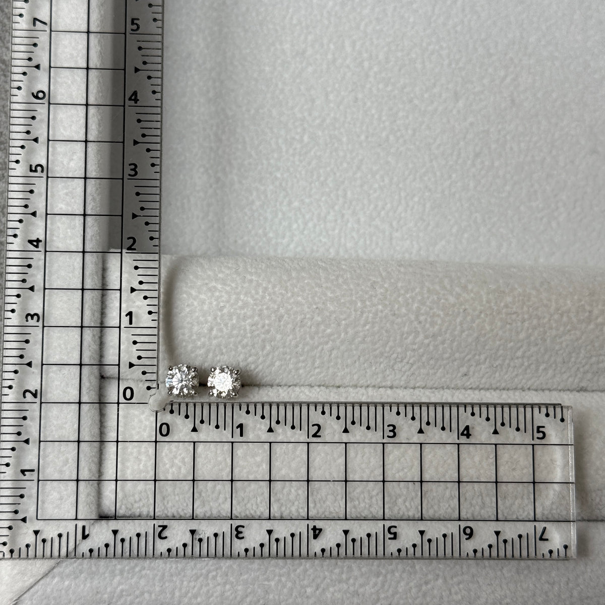 【GIA】0.3ct取り巻き取り外し式ピアス