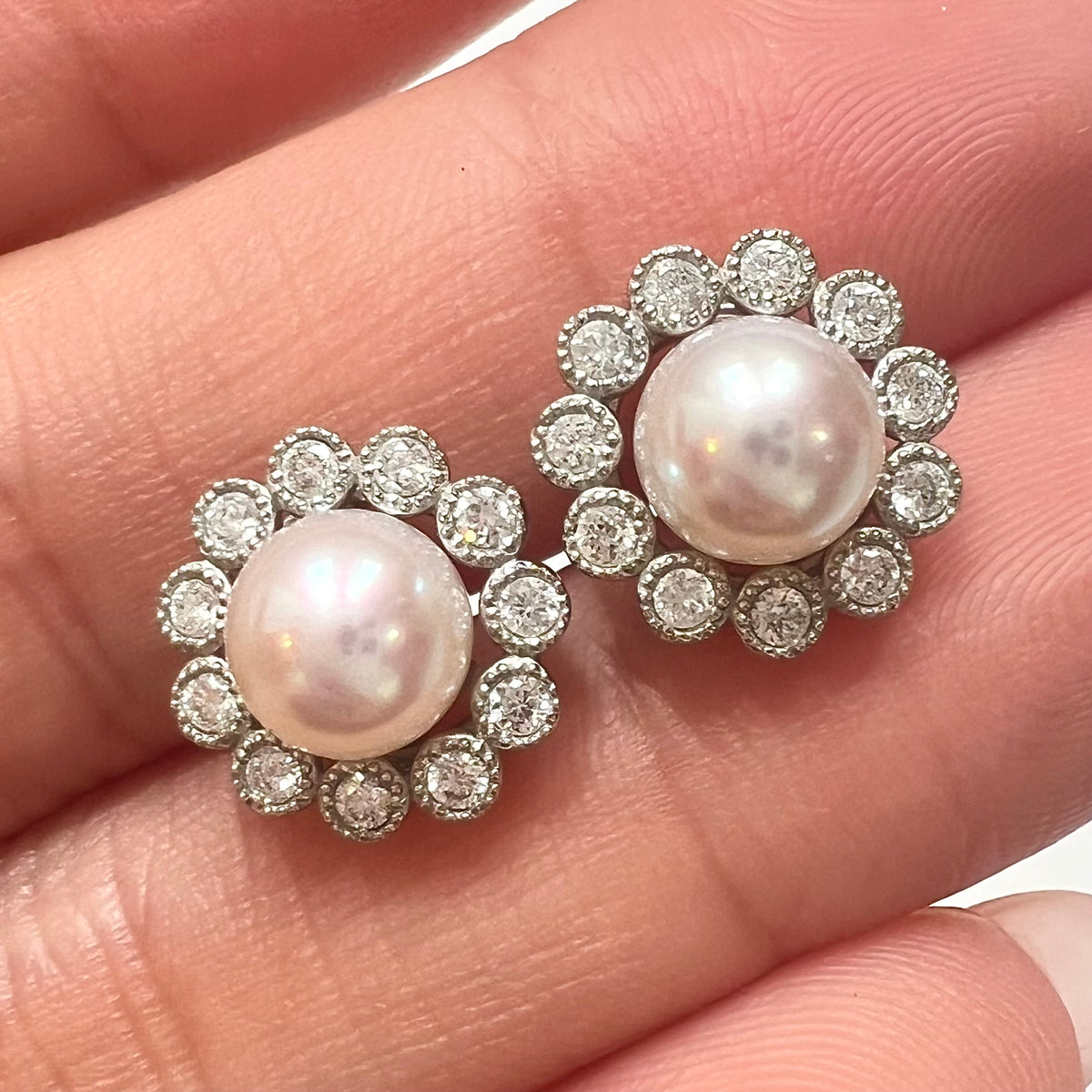 【アコヤ6ｰ6.5mm】サンサンピアス